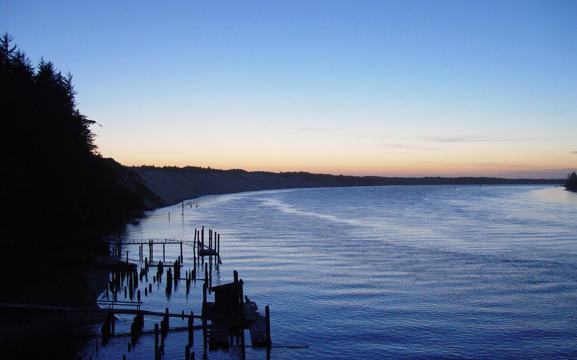 开云体育-足球场新建项目逐步推进，硬件设施提升，足球场建设方案